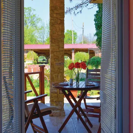 One-bedroom Holiday In Krapets